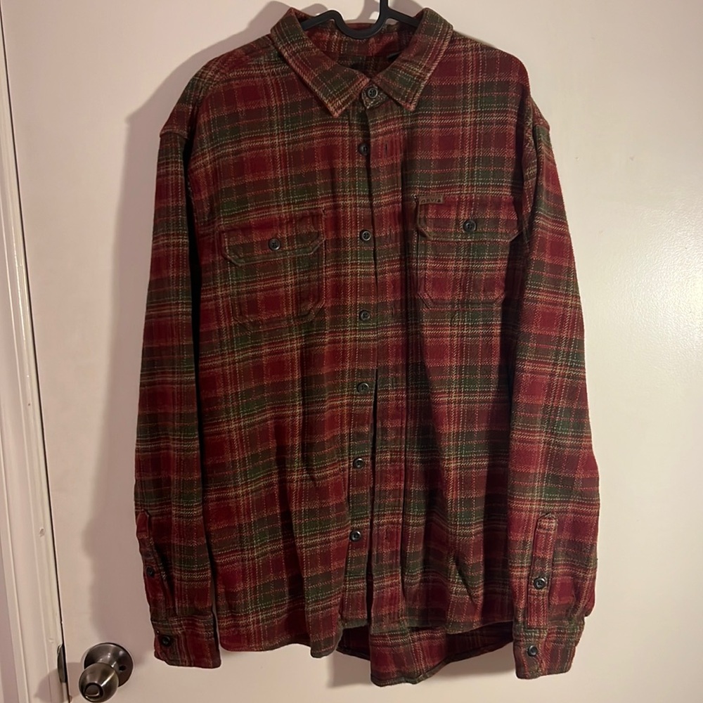 Men’s Orvis Flannel pocketed button down L